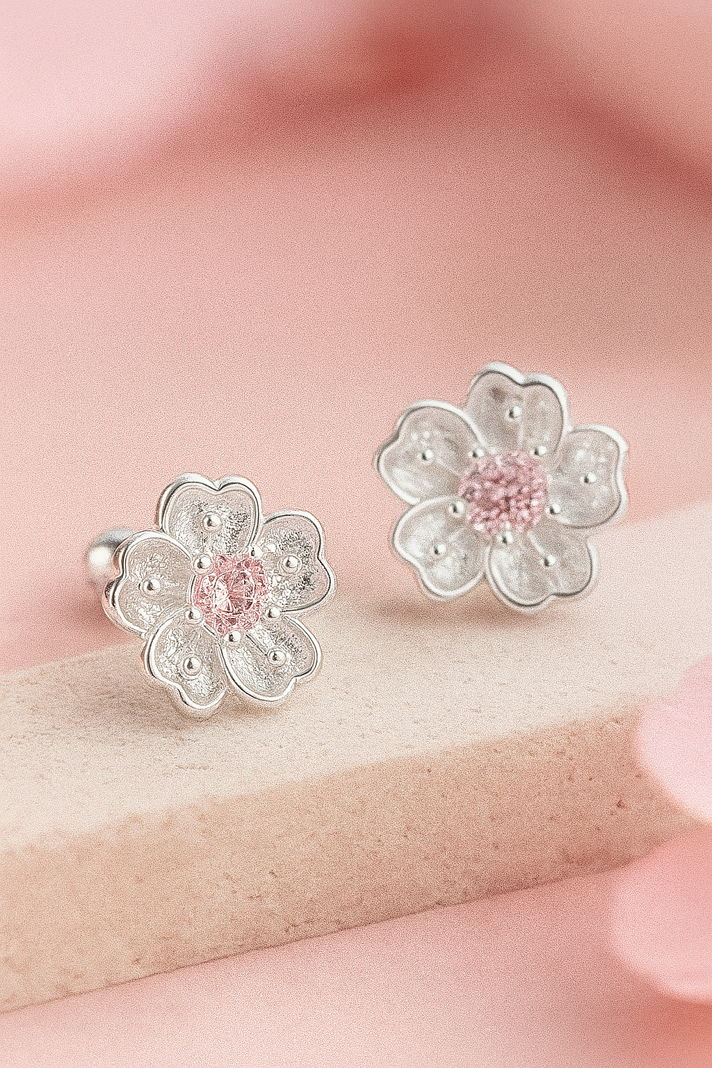 Boucles d’Oreilles Élégantes en Argent 925 – Fleur & Pierre Rose
