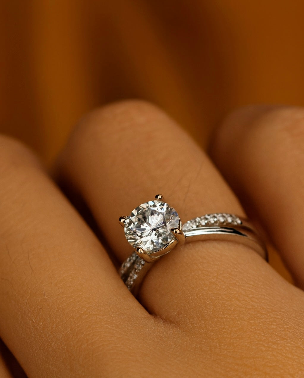 Bague Croix Classique à Quatre Branches — Taille réglable