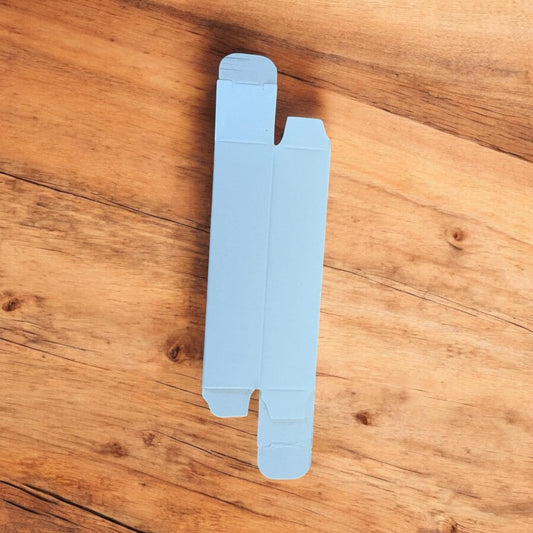 Boîte pour baume à lèvres blanche