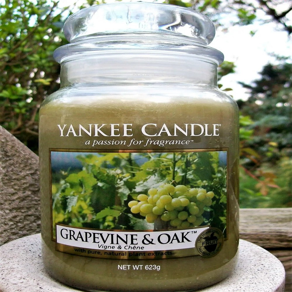 Yankee candle grapevine & oak
